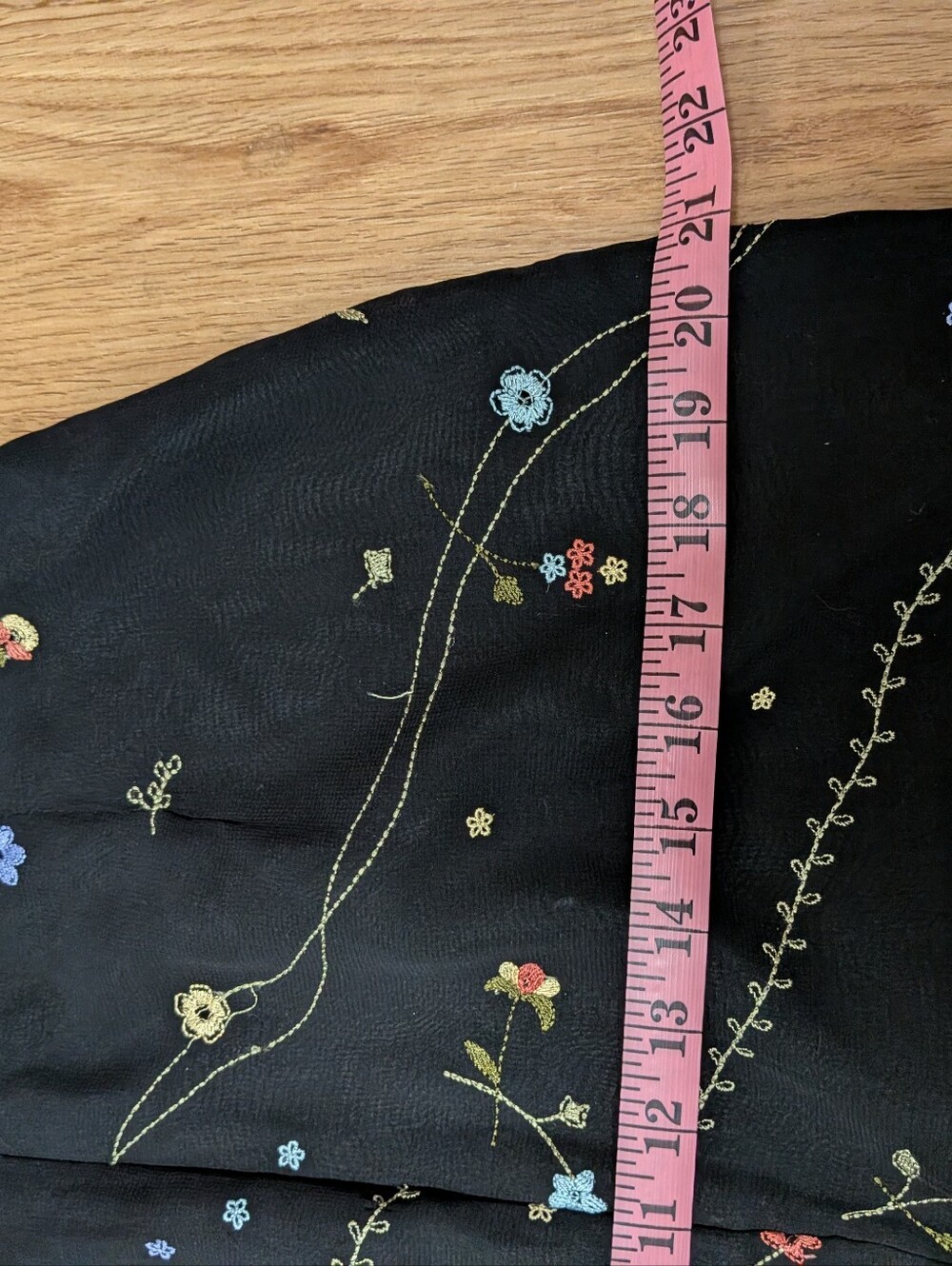 Pierre Cardin Options Embroidered Floral Midi Skirt Size 12 Black Boho - Picture 7 of 9